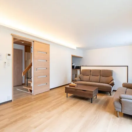 Green Hills Sapporo 5 Bedroom 10 Beds 2 Bath 2 Free Parking Spaces